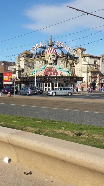 Somerville Hotel Blackpool Buitenkant foto
